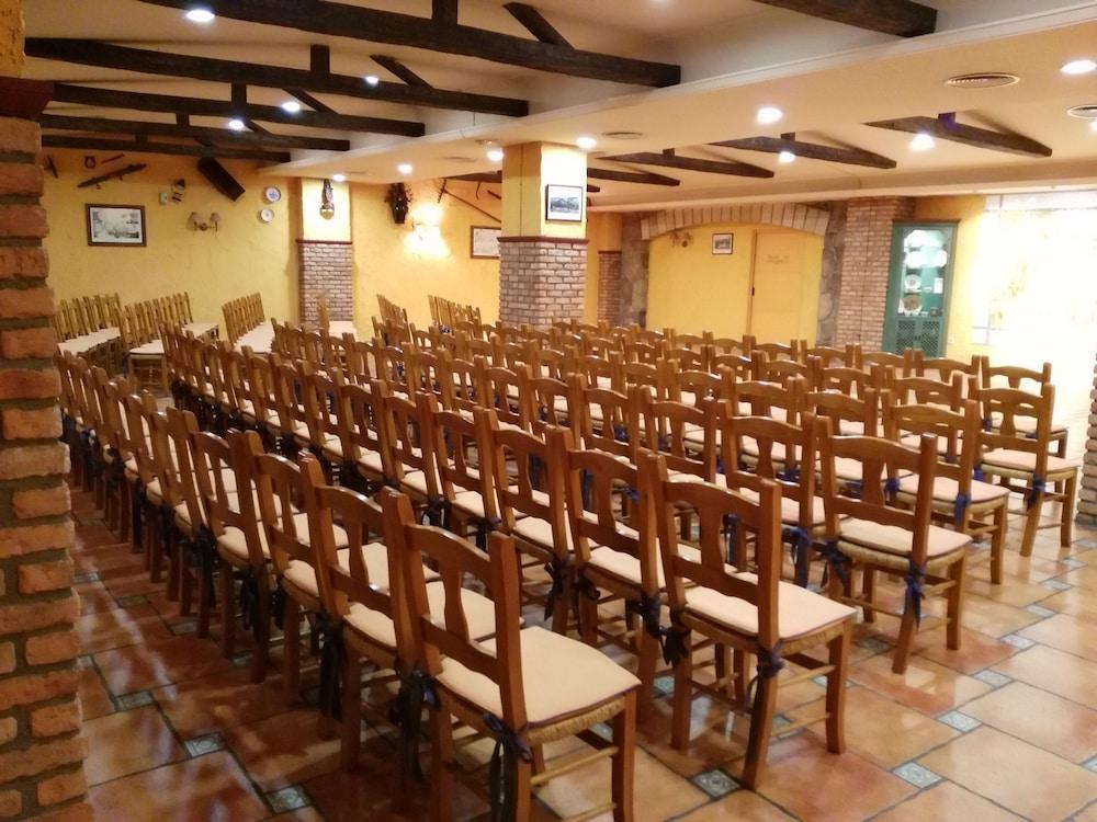 מלון Torrejón de Ardoz Aeropuerto Madrid Torre Hogar Premium מראה חיצוני תמונה