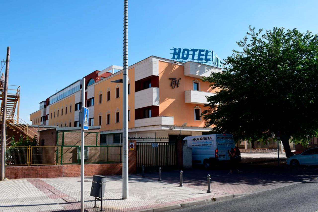 מלון Torrejón de Ardoz Aeropuerto Madrid Torre Hogar Premium מראה חיצוני תמונה