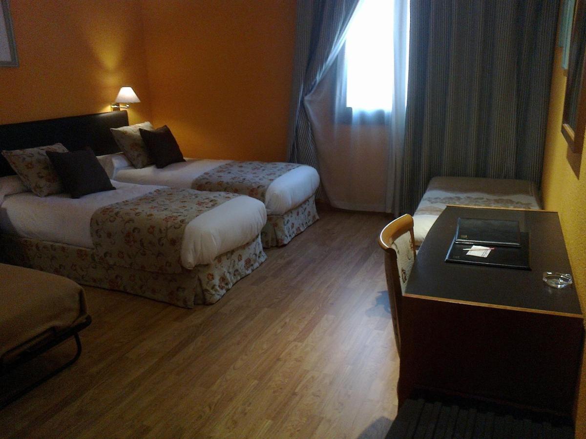 מלון Torrejón de Ardoz Aeropuerto Madrid Torre Hogar Premium מראה חיצוני תמונה