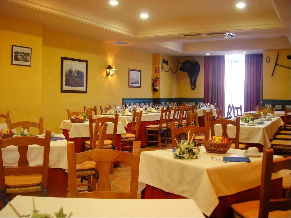 מלון Torrejón de Ardoz Aeropuerto Madrid Torre Hogar Premium מראה חיצוני תמונה